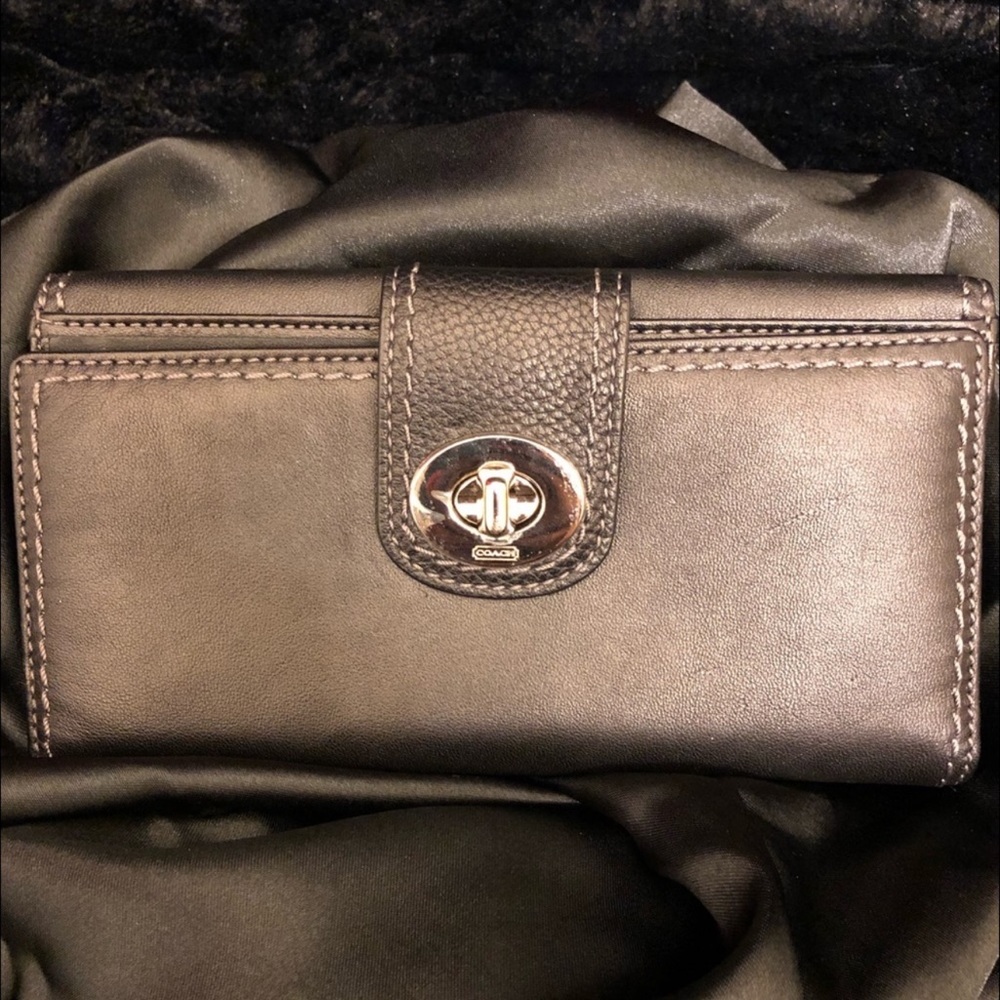 Vintage Coach leather wallet